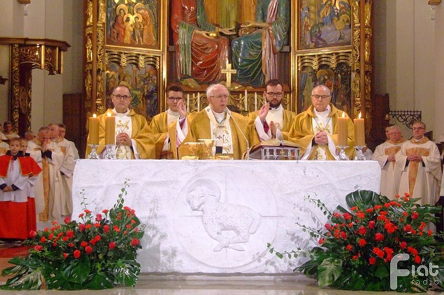 Abp Wacław Depo na rozpoczęcie synodu: Kościół to zespolenie się osób wokół Chrystusa