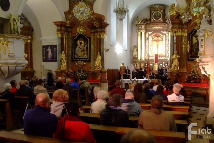 Schola Domine Jesu zaśpiewała w kościele św. Zygmunta